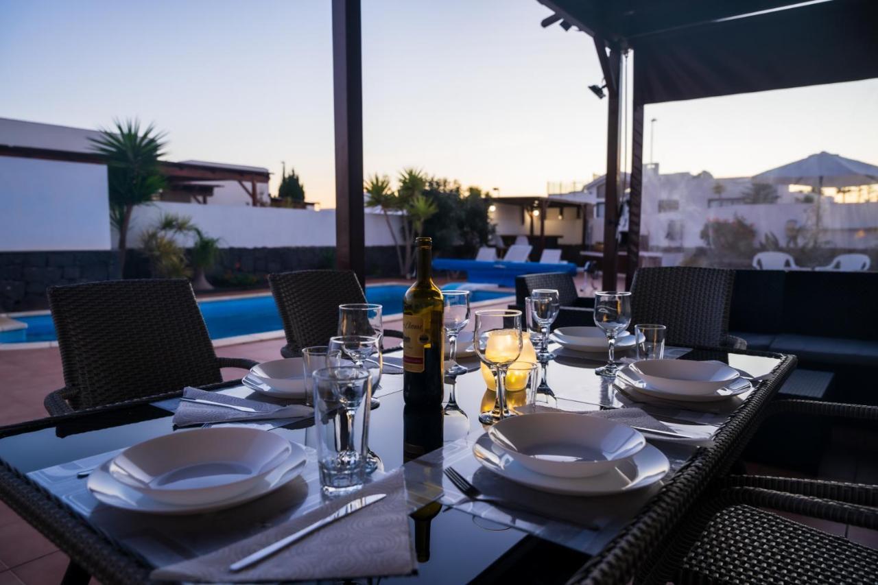 Dias Felices Villa Playa Blanca  Exteriör bild